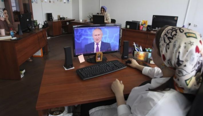 Путин приказал обеспечить в оккупированном Мелитополе 