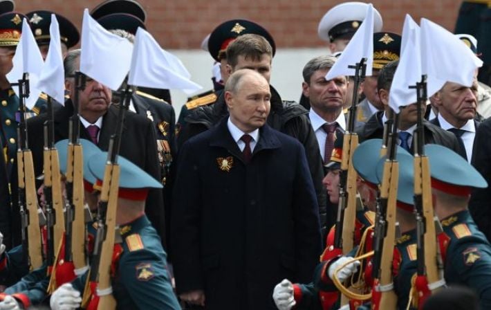 Британская разведка назвала причину отсутствия танков на параде 9 мая в Москве